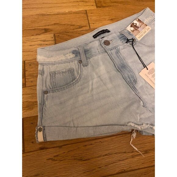 NWT Sincerely Jules The Baggy Short junior light wash distressed shorts sz 3/26 - Picture 2 of 8